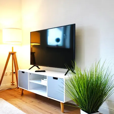 Altstadt Ii - Terrasse- Waschmaschine- Parkplatz * Wolfsburg